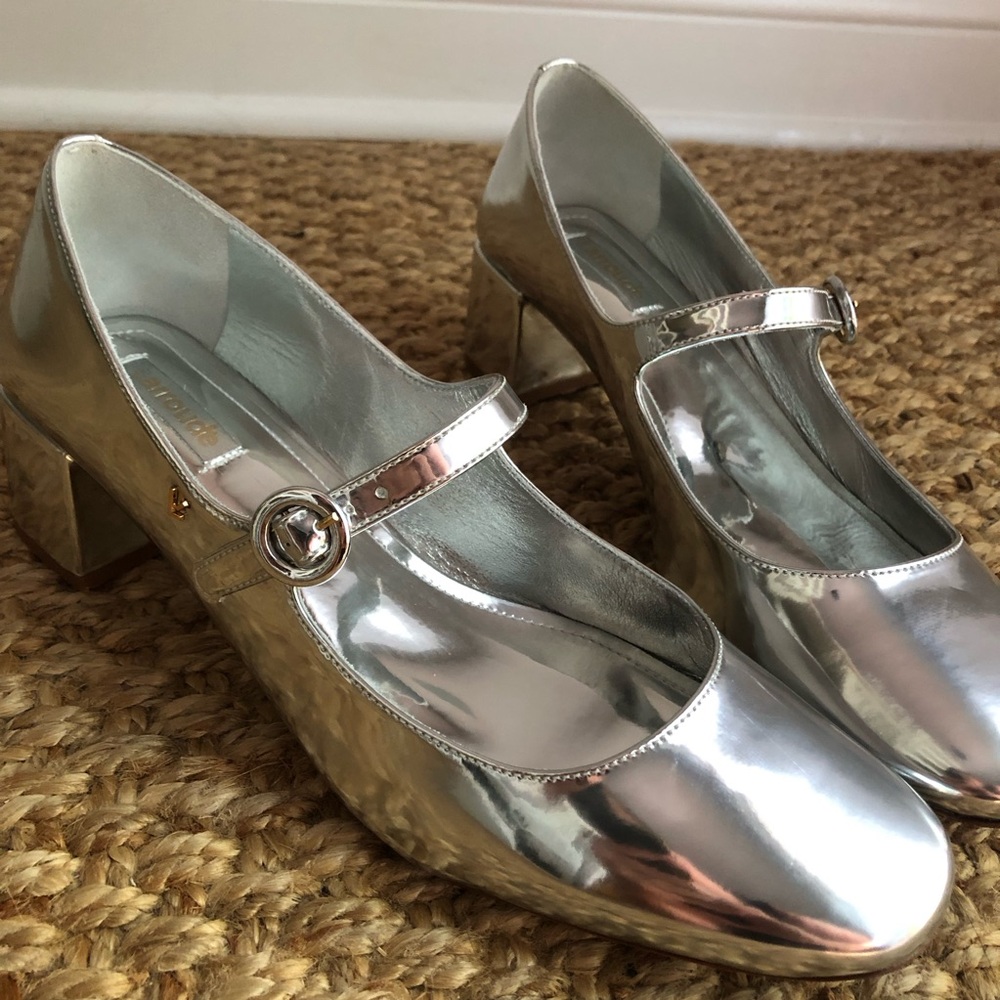Larroude Bailey Block Heel Mary Jane. Mirrored Patent Leather. Size 11